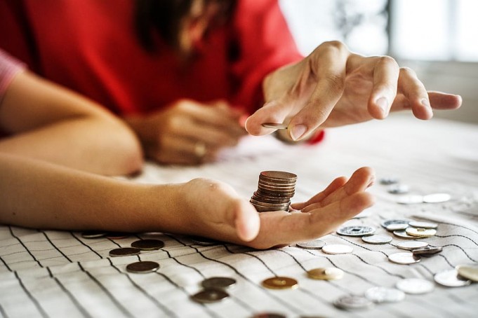 Reasons Why Kids are Facing Challenges on Saving Money