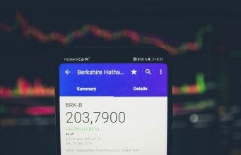 Can Berkshire Hathaway Beat S&P 500 in the Near Future? Can Berkshire Hathaway Beat S&P 500 in Near Future