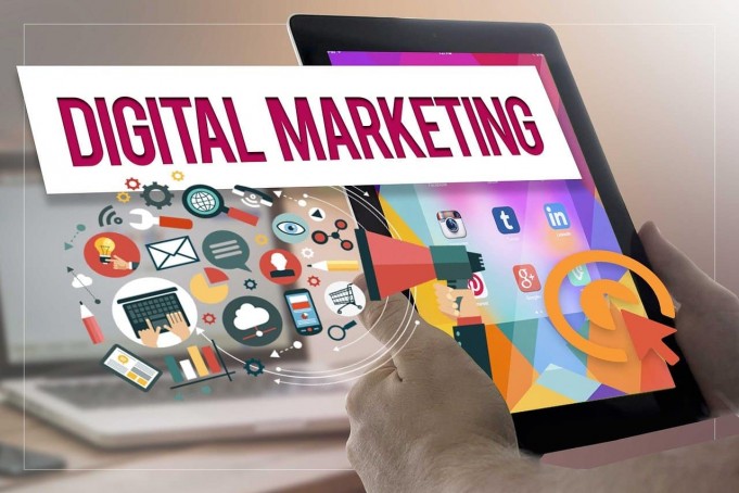 Know About Combining Traditional and Digital Marketing