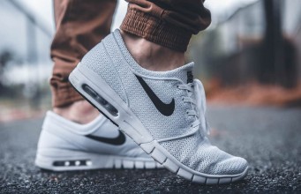 The Untold Story Behind the Success of Nike The Untold Story Behind The Success of Nike