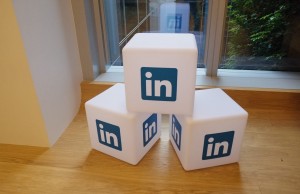Why LinkedIn Temporarily De-indexed from Google Know Why LinkedIn Temporarily De-indexed from Google