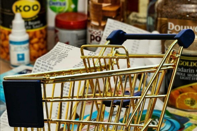 How to Save Money on Groceries Efficiently and Smartly