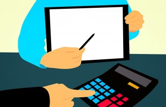 The Difference Between an Investment Advisor and a Financial Planner Difference Between Investment Advisor and Financial Planner